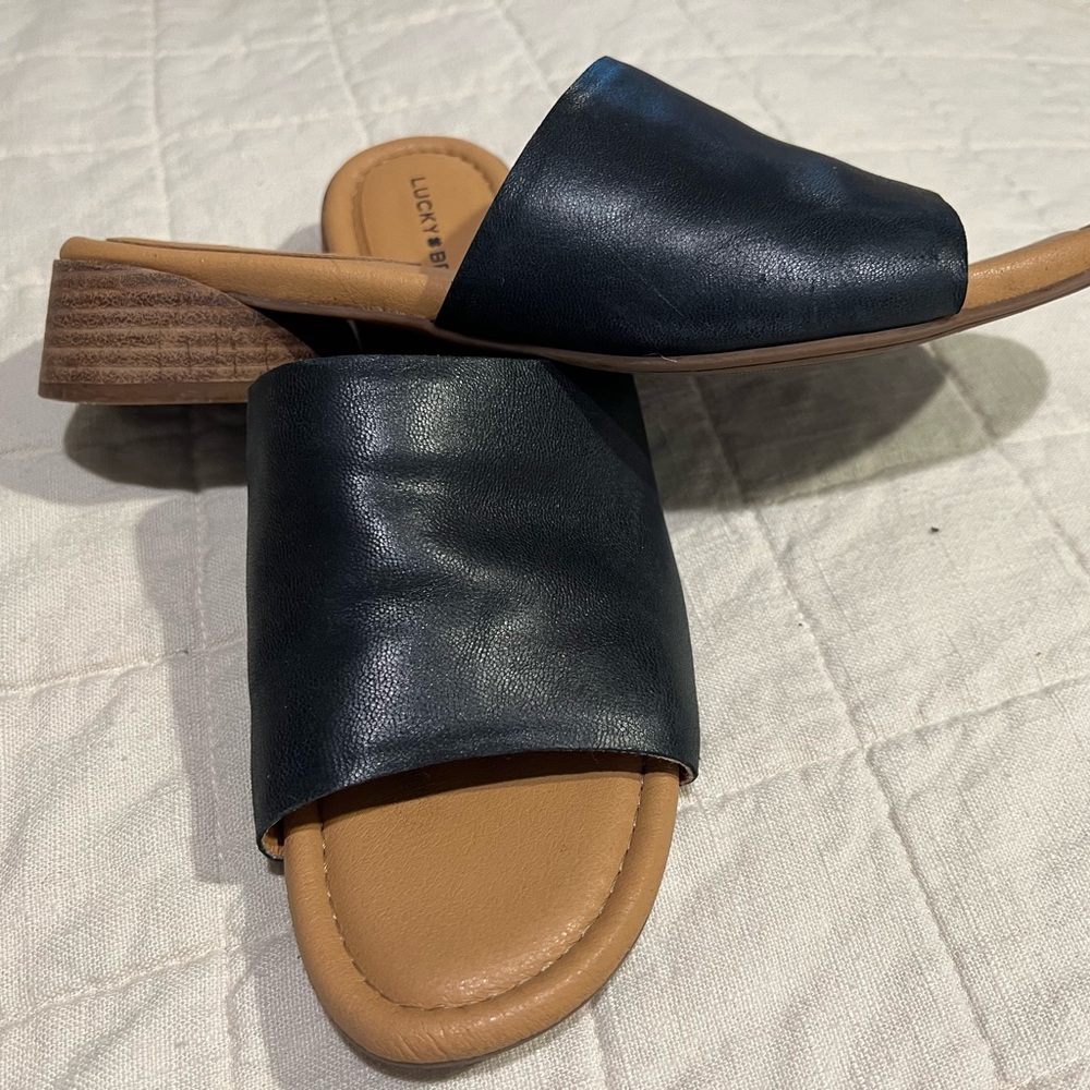 Lucky Brand Women's Black Slide Sandals size 9